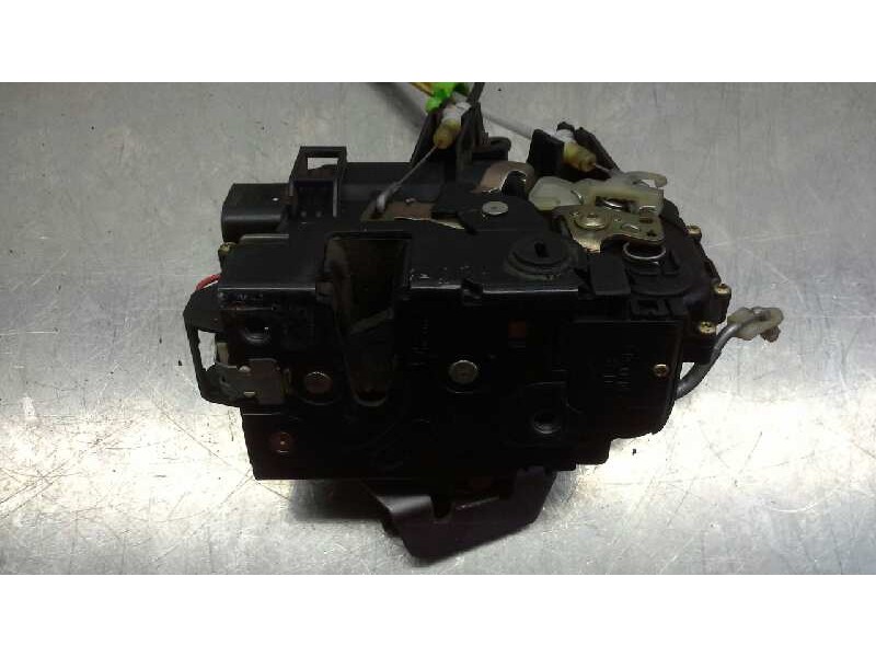 Recambio de cerradura puerta trasera derecha para audi a4 berlina (8e) referencia OEM IAM   