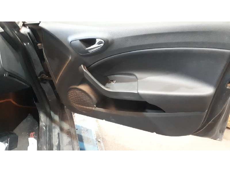 seat ibiza (6j5) del año 2014