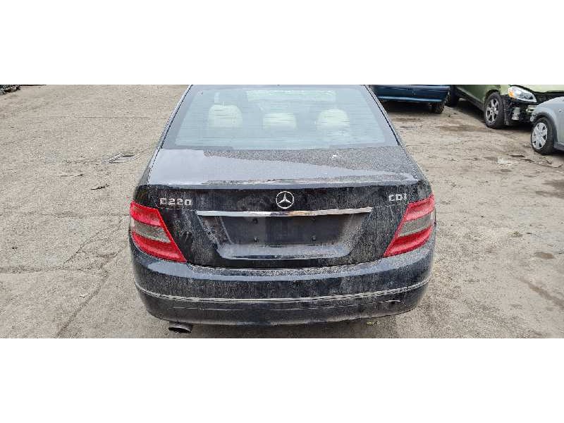 mercedes clase c (w204) berlina del año 2007