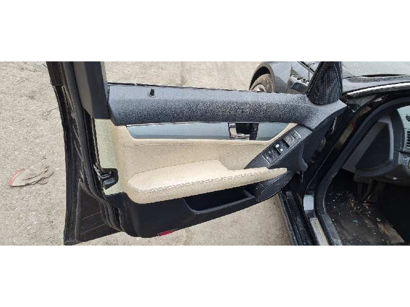 mercedes clase c (w204) berlina del año 2007