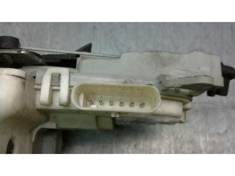 Recambio de cerradura puerta trasera izquierda para seat leon (1p1) style copa referencia OEM IAM   