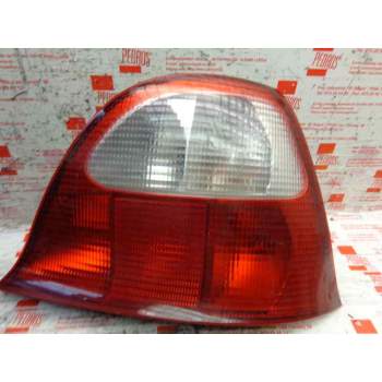 PILOTO TRASERO DERECHO F001802 