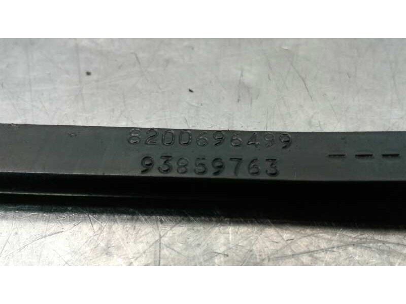 Recambio de brazo limpia delantero derecho para nissan primastar (x..) kombi l2h1 2.9t (6 sitze) referencia OEM IAM 8200696499 9