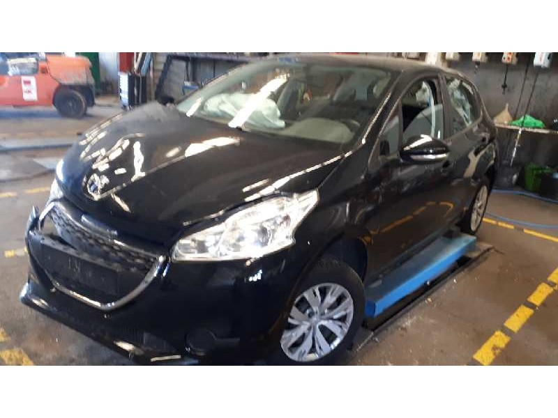 peugeot 208 del año 2012