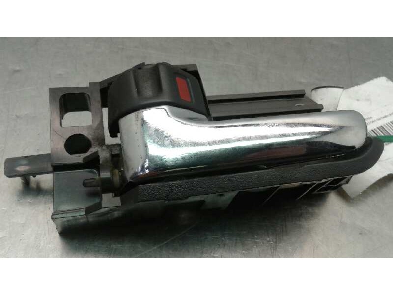 Recambio de maneta interior trasera izquierda para toyota avensis berlina (t25) 2.0 d4-d sol sedán (4-ptas) referencia OEM IAM  