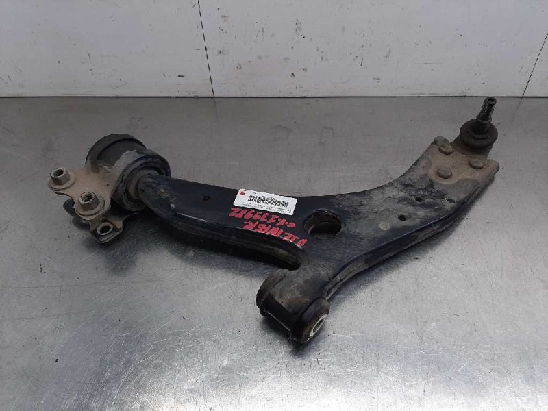 Recambio de brazo suspension inferior delantero izquierdo para ford focus berlina (cap) 1.6 tdci cat referencia OEM IAM   