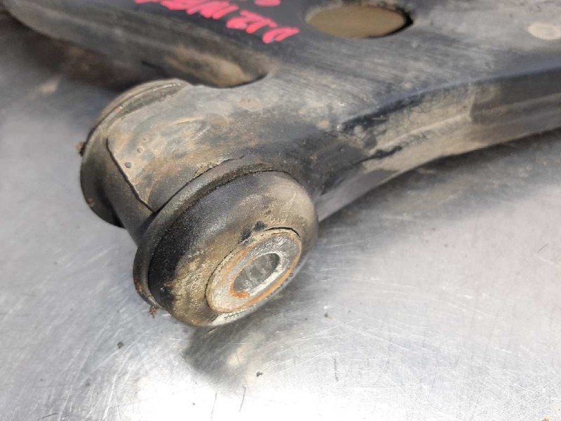 Recambio de brazo suspension inferior delantero izquierdo para ford focus berlina (cap) 1.6 tdci cat referencia OEM IAM   