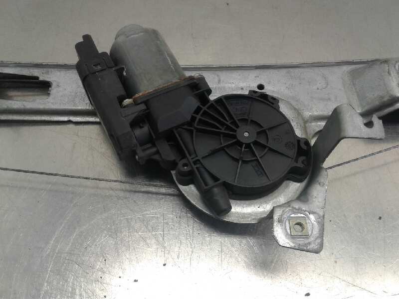 Recambio de elevalunas delantero izquierdo para renault scenic ii luxe privilege referencia OEM IAM 0675Z7440726F  