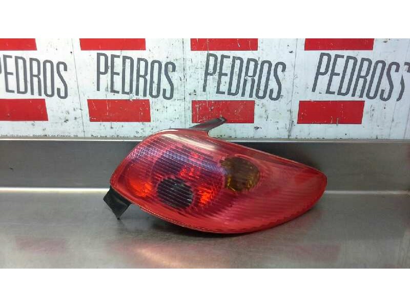 Recambio de piloto trasero derecho para peugeot 206 berlina xt referencia OEM IAM   