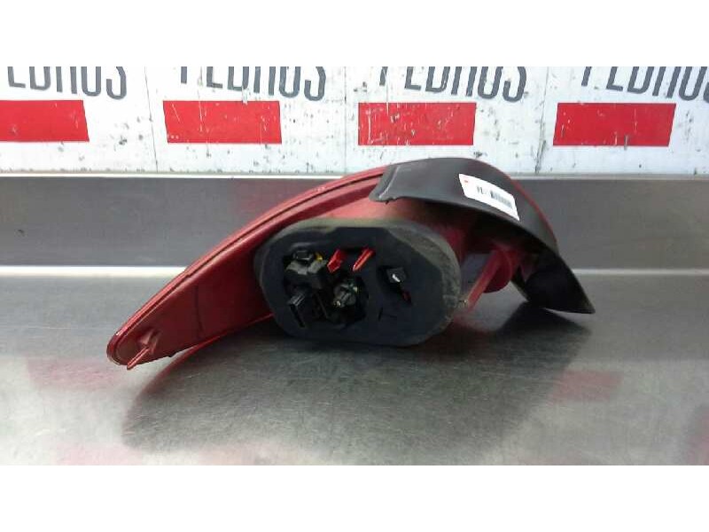 Recambio de piloto trasero derecho para peugeot 206 berlina xt referencia OEM IAM   