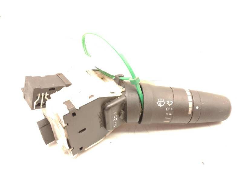 Recambio de mando limpia para nissan cabstar 35.12 referencia OEM IAM 6725SN  