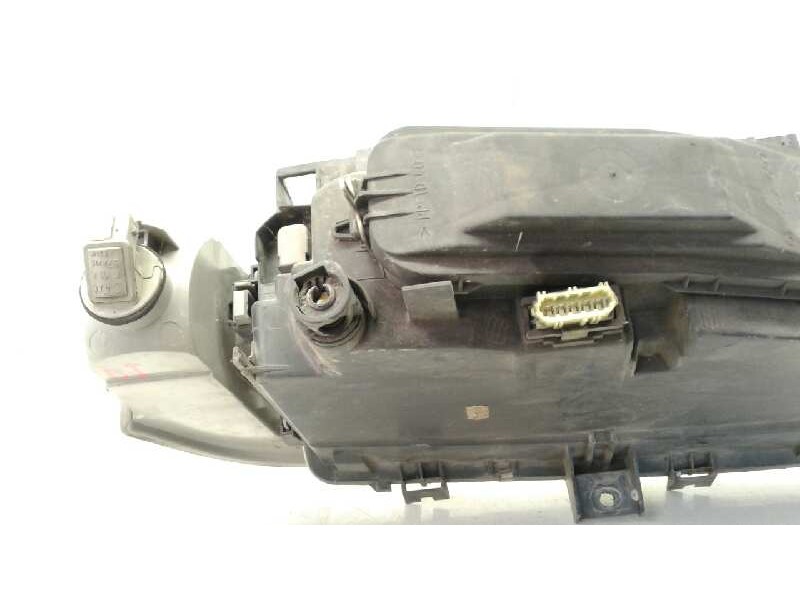 Recambio de faro izquierdo para citroen xantia berlina 2.0 hdi 90/110 attraction referencia OEM IAM 60974410  
