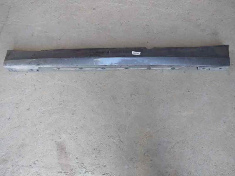 Recambio de talonera izquierda para bmw serie 1 berlina (e81/e87) 118d referencia OEM IAM 51777046345  
