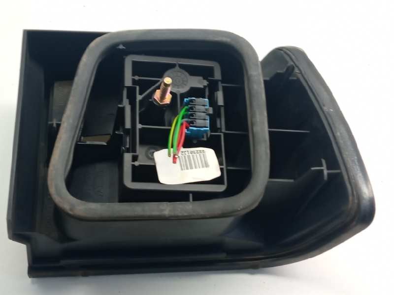 Recambio de piloto trasero izquierdo para citroen xantia berlina 2.0 hdi 90/110 attraction referencia OEM IAM 6350K0  