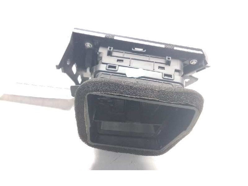 Recambio de aireador derecho para hyundai i30 (gd) 1.6 crdi cat referencia OEM IAM 97490A6000  