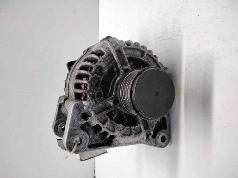 Recambio de alternador para renault clio iii confort dynamique referencia OEM IAM 8200390675 0124425037 14V 120A