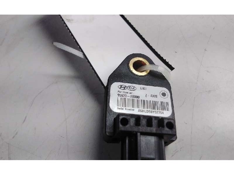 Recambio de sensor impacto airbag para hyundai i30 (gd) 1.6 crdi cat referencia OEM IAM A6HLD5BY52764  