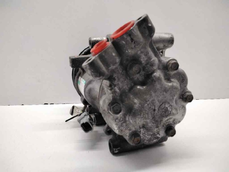 Recambio de compresor aire acondicionado para renault clio iii confort dynamique referencia OEM IAM 8200365787 SD6V12 