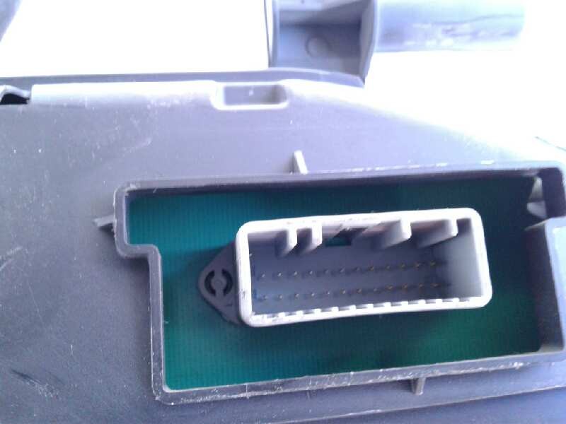 Recambio de cuadro instrumentos para renault clio iii confort dynamique referencia OEM IAM 8200582705G  