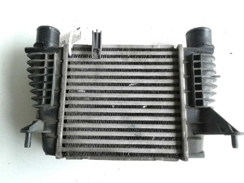 Recambio de intercooler para renault clio iii confort dynamique referencia OEM IAM 8200471888  