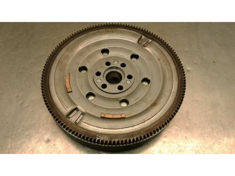 Recambio de kit embrague para nissan juke (f15) 1.6 16v referencia OEM IAM   