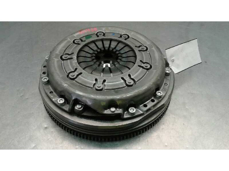 Recambio de kit embrague para nissan juke (f15) 1.6 16v referencia OEM IAM   