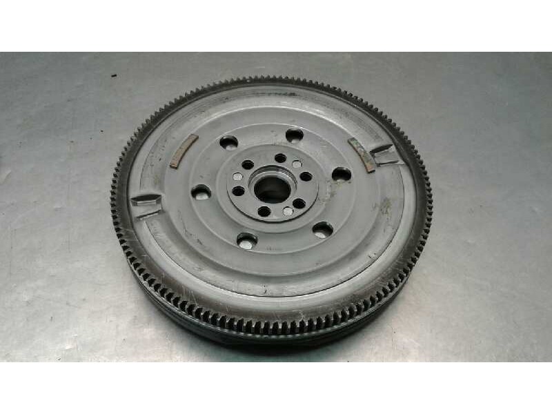 Recambio de kit embrague para nissan juke (f15) 1.6 16v referencia OEM IAM   