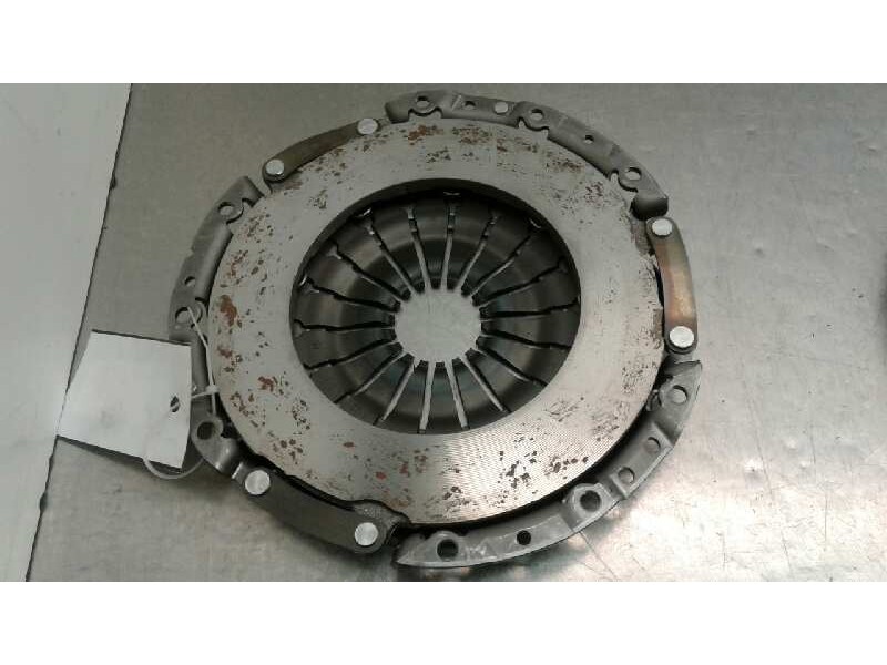 Recambio de kit embrague para nissan juke (f15) 1.6 16v referencia OEM IAM   