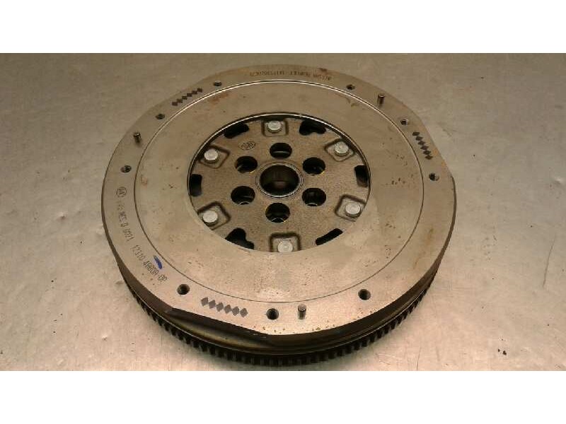 Recambio de kit embrague para nissan juke (f15) 1.6 16v referencia OEM IAM   