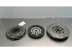 Recambio de kit embrague para nissan juke (f15) 1.6 16v referencia OEM IAM   