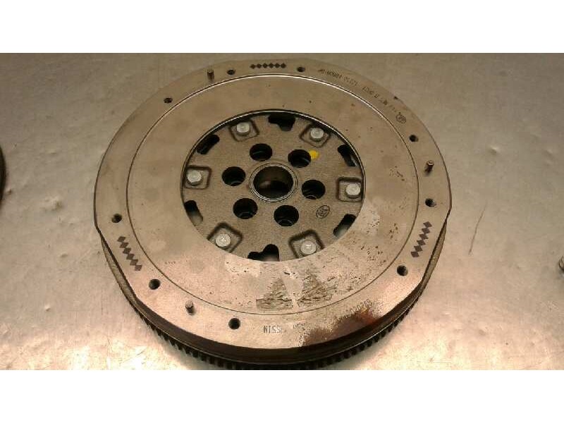 Recambio de kit embrague para nissan juke (f15) 1.6 16v referencia OEM IAM   