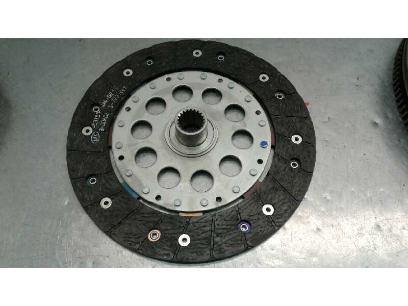 Recambio de kit embrague para nissan juke (f15) 1.6 16v referencia OEM IAM   