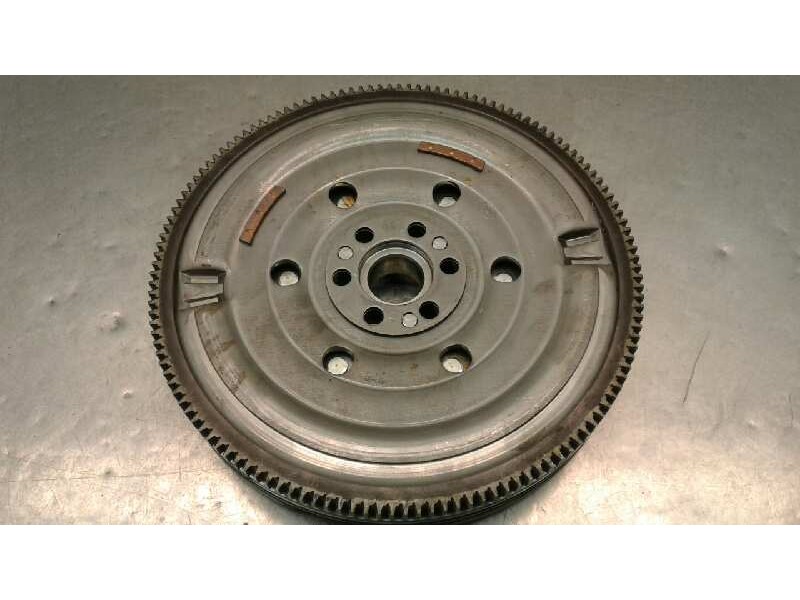 Recambio de kit embrague para nissan juke (f15) 1.6 16v referencia OEM IAM   