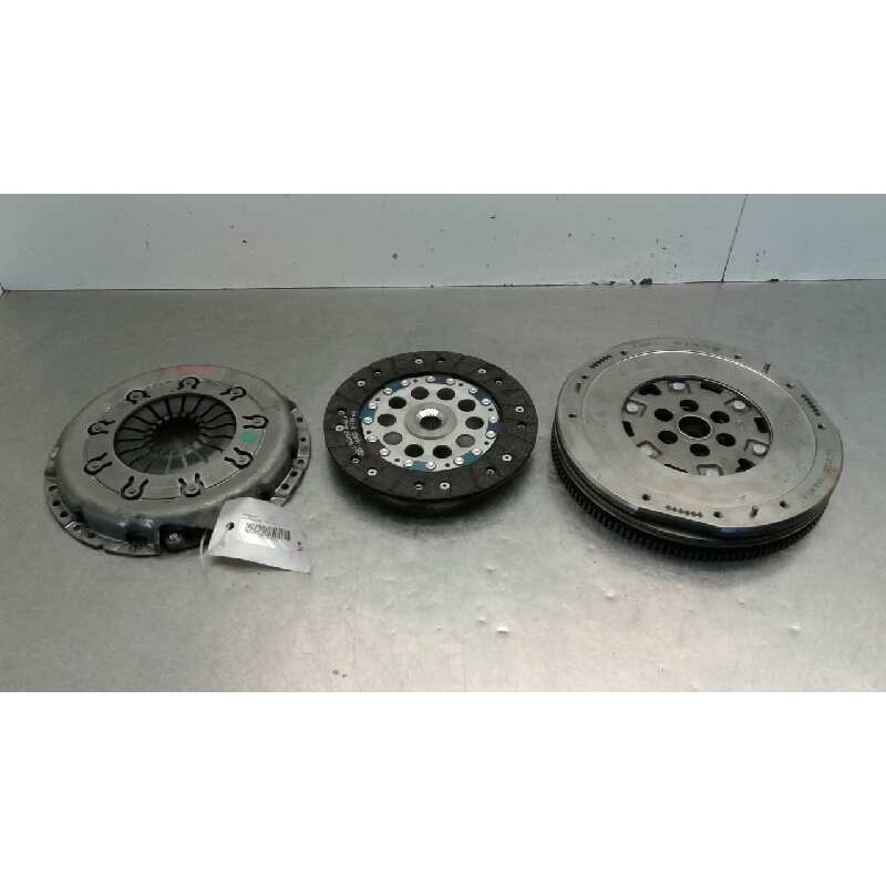 Recambio de kit embrague para nissan juke (f15) 1.6 16v referencia OEM IAM   