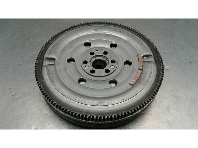 Recambio de kit embrague para nissan juke (f15) 1.6 16v referencia OEM IAM   