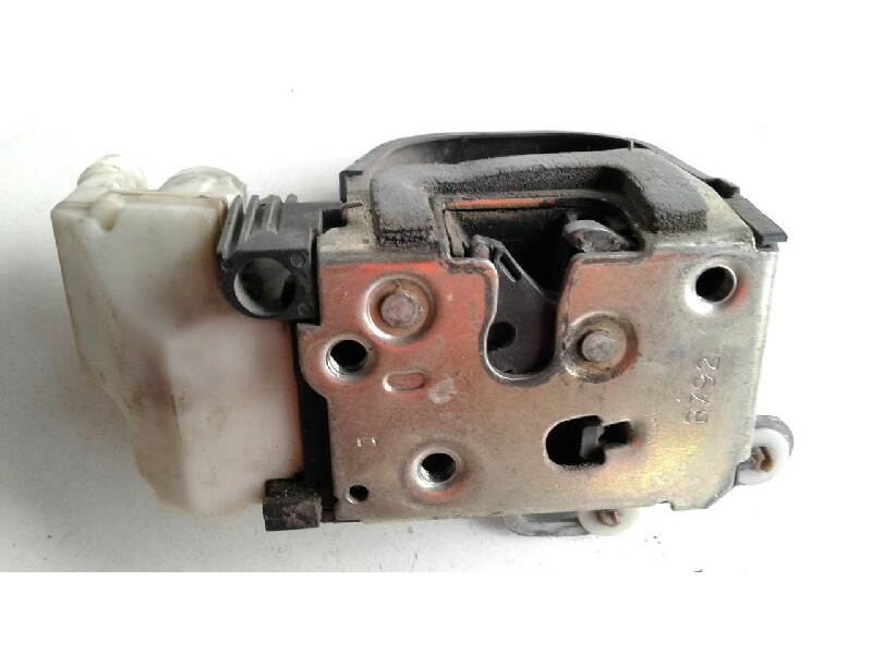 Recambio de cerradura puerta delantera derecha para alfa romeo 147 (190) 1.9 jtd distinctive referencia OEM IAM 0046800415  