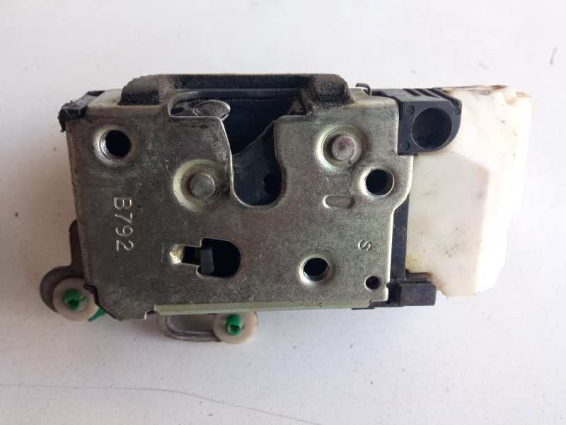 Recambio de cerradura puerta delantera izquierda para alfa romeo 147 (190) 1.9 jtd distinctive referencia OEM IAM 0046800416  