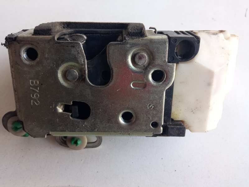 Recambio de cerradura puerta delantera izquierda para alfa romeo 147 (190) 1.9 jtd distinctive referencia OEM IAM 0046800416  