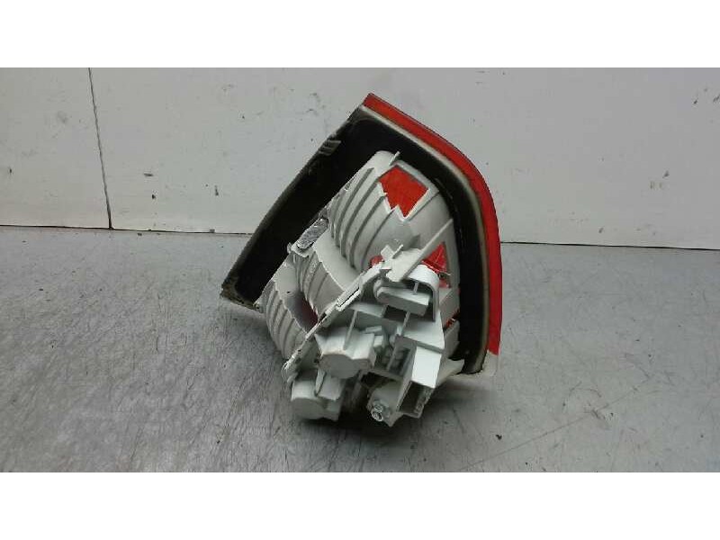 Recambio de piloto trasero izquierdo porton para bmw serie 3 berlina (e90) 330i referencia OEM IAM   