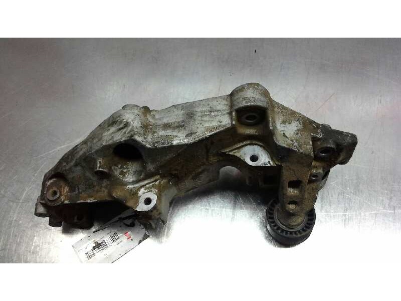 Recambio de soporte alternador para renault koleos dynamique pack1 referencia OEM IAM 82005273204C  