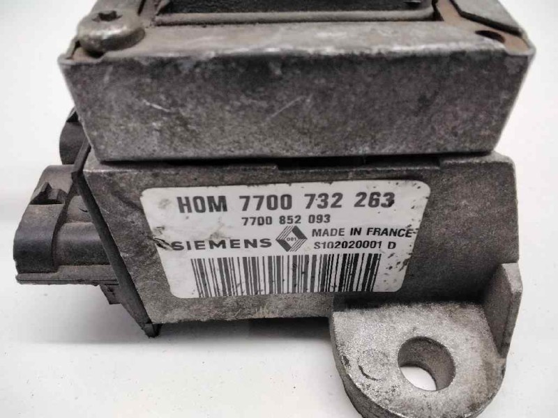 Recambio de bobina encendido para renault megane i classic (la0) 1.6 referencia OEM IAM 7700732263 SIEMENS 