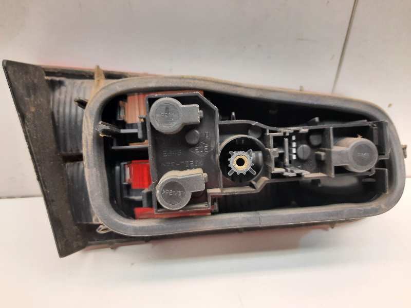 Recambio de piloto trasero derecho porton para renault laguna ii (bg0) referencia OEM IAM   
