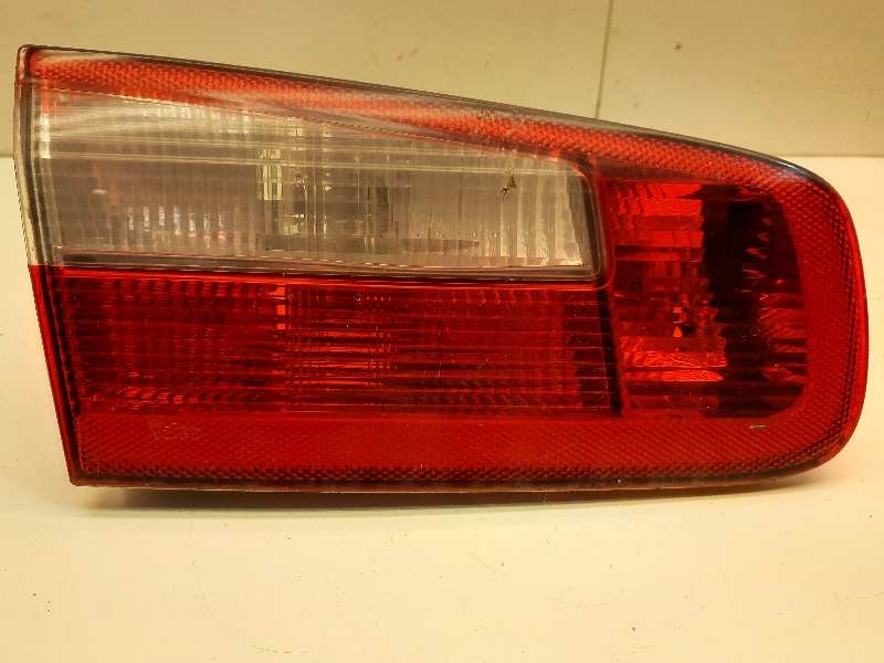 Recambio de piloto trasero izquierdo porton para renault laguna ii (bg0) referencia OEM IAM   