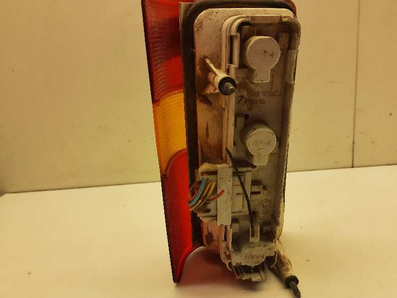 Recambio de piloto trasero izquierdo para seat terra furgoneta referencia OEM IAM   