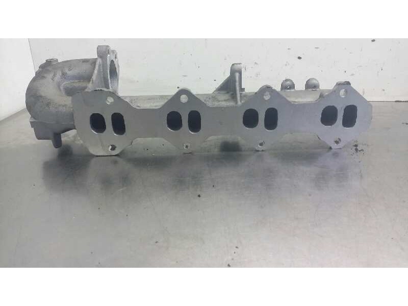 Recambio de colector admision para renault trafic combi (ab 4.01) 2.0 dci diesel cat referencia OEM IAM 140031108R  