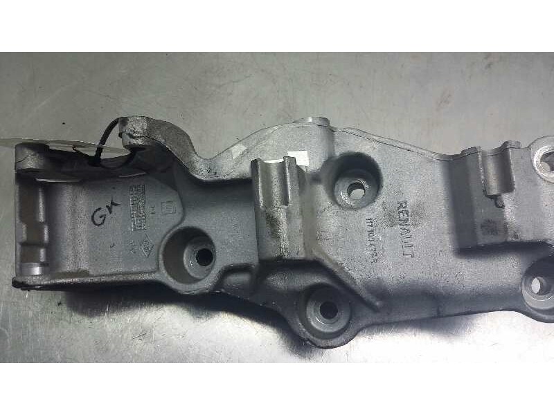 Recambio de soporte alternador para renault trafic combi (ab 4.01) 2.0 dci diesel cat referencia OEM IAM 117109477R  
