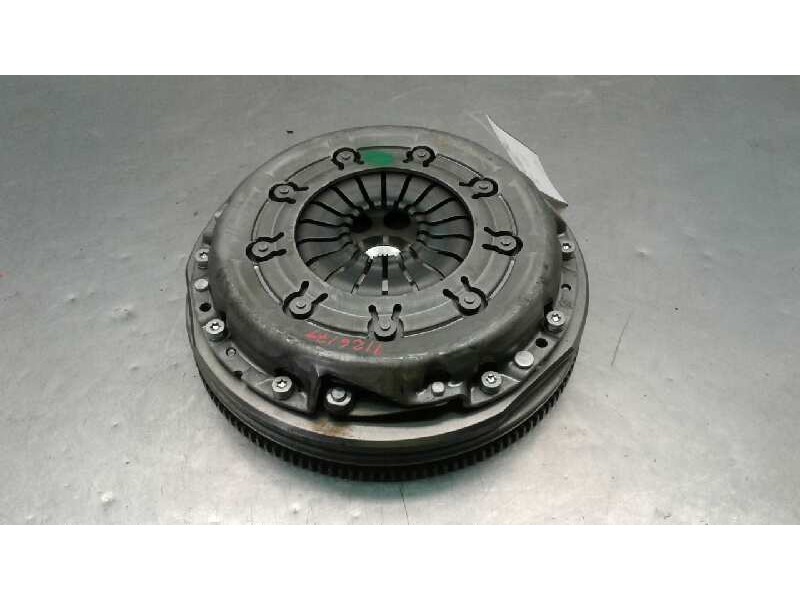Recambio de kit embrague para nissan juke (f15) 1.6 16v referencia OEM IAM   