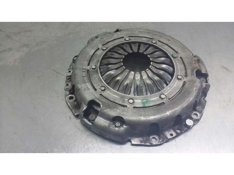 Recambio de prensa embrague para renault trafic combi (ab 4.01) 2.0 dci diesel cat referencia OEM IAM 8200828444  