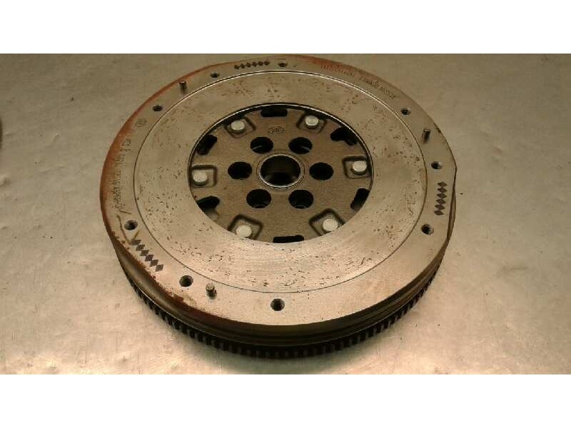 Recambio de kit embrague para nissan juke (f15) 1.6 16v referencia OEM IAM   