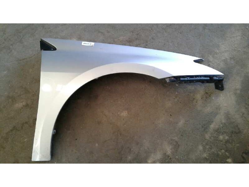 Recambio de aleta delantera derecha para renault laguna grandtour iii dynamique referencia OEM IAM 631000032R  